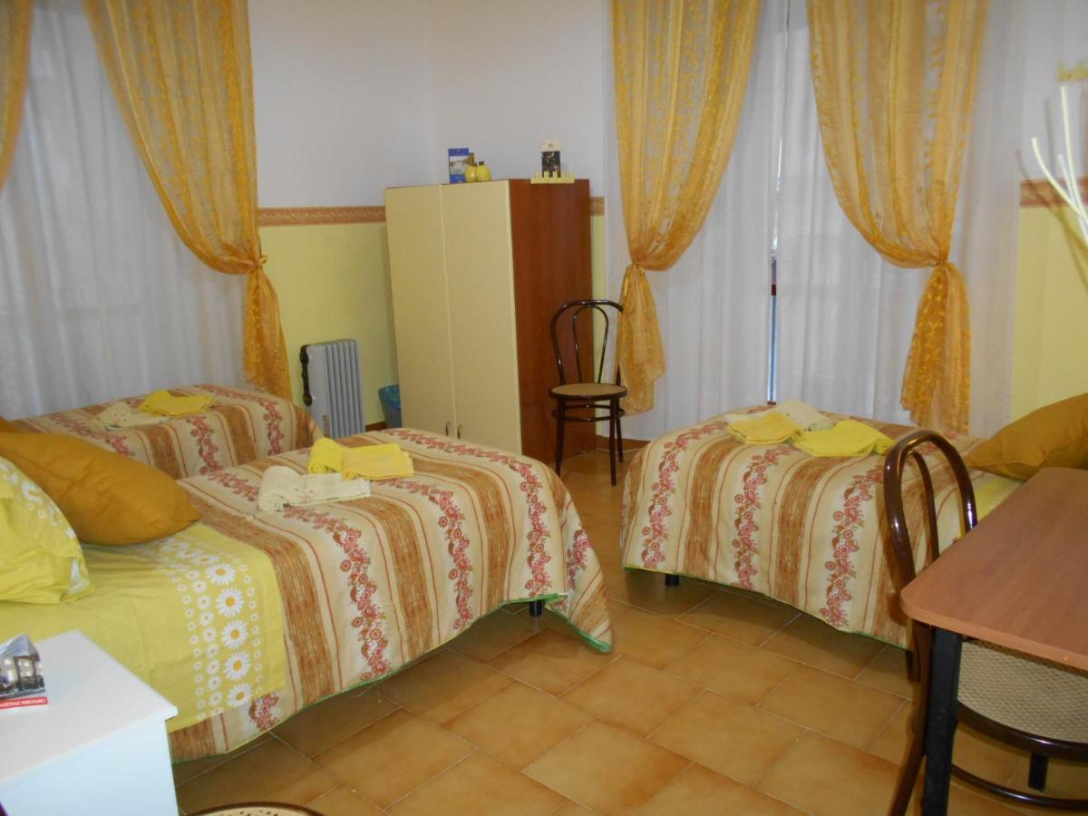Robby'S House Bed & Breakfast Vico Equense Exterior photo